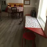 Chez Annette Apartment